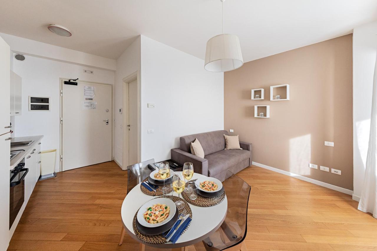 Residenza Miralago By Wonderful Italy Desenzano del Garda Exterior foto